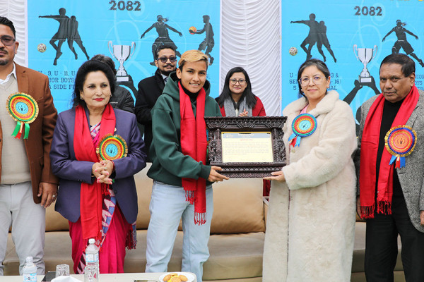 फुटबलर रेखालाई एक्सेल्सियरको सम्मान